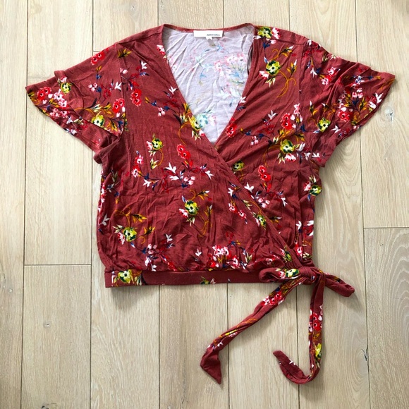 June & Hudson Nordstrom Floral Faux Wrap Top in Rosewood Size M - Picture 2 of 12
